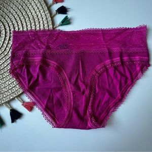 Victoria's Secret Lace Waist Ribbed Cotton Hiphugger Panty Pink Medium NEW
